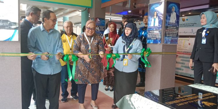 Direktur Pelayanan Kesehatan Rujukan Kesehatan Kemenkes Resmikan Inovasi KJSU-KIA RSUD Sekarwangi