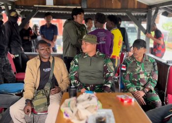Simpatisan OPM di Intan Jaya Baca Ikrar Setia di Hadapan Dansatgas Yonif 509 Kostrad, Kembali ke Pangkuan NKRI