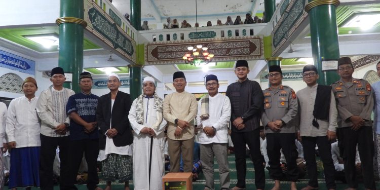 Gelar Safari Ramadhan di Ponpes Miftahul Huda Al-Azhar Kota Banjar Danrem 062 Tarumanagara dan Dandim 0613 Ciamis