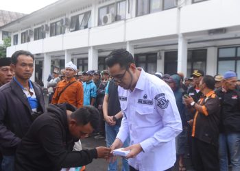 Pemkot Sukabumi Berikan Dukungan pada Kusir Delman dan Tukang Beca Lewat Bantuan Tahunan