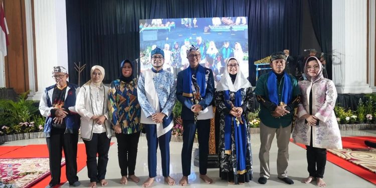 Penganugrahan Bapak dan Indung Budaya, Mayjen Ridho : Adab yang bersumber dari Budaya Perkuat Tatanan Kehidupan