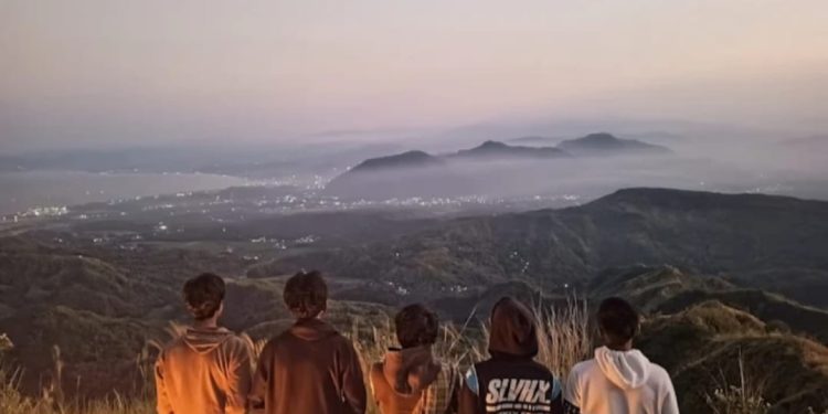 Gunung Gelendrung di Loji Simpenan Sukabumi : Harmoni Wisata Alam dan Lumbung Pertanian