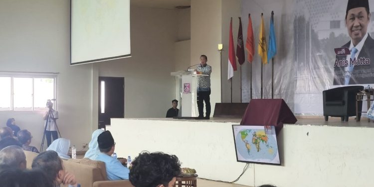 Bersama Wamenlu Anis Matta, Nusa Putra University Gelar Ambassador Talk