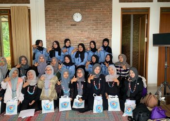 Malam Keakraban Angkatan 2026, Digelar UKM Kewirausahaan IKIP Siliwangi