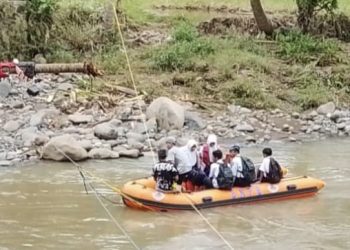 Jembatan Gantung Putus, Akses Sekolah Warga Tanjungsari Sukabumi Terhambat