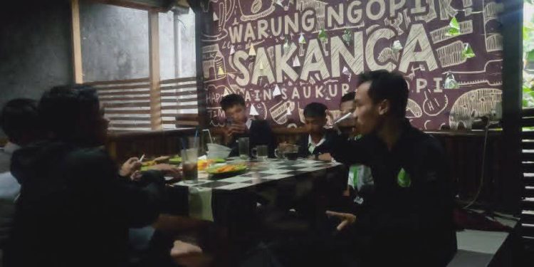 “Sakanca” Tempat Ngopi Cafe Tempat Nongkrong Sederhana dengan Rasa Istimewa di Alun Alun Palabuhanratu