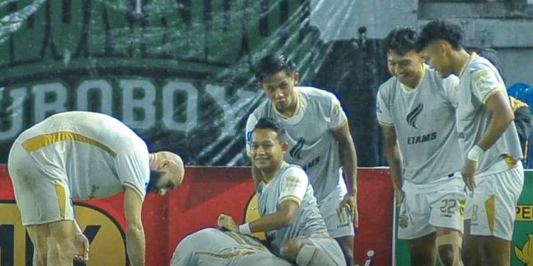 Persebaya Tumbang1-2 oleh Bhayangkara FC Depan Bonek di Gelora Bung Tomo