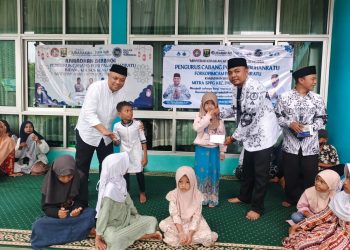 PGRI Palabuhanratu Bersama Forkopimcam Gelar “Ramadan Berbagi”, Tebar Takjil hingga Santuni Anak Yatim
