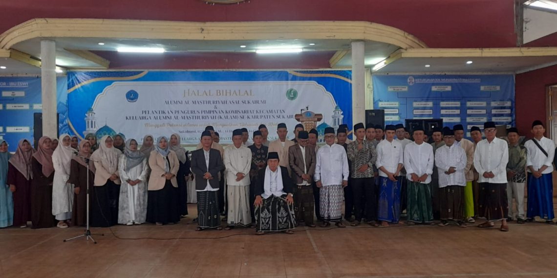 Perkuat Ukhuwah Alumni, Pimpinan Ponpes Al-Masthuriyah Lantik Komisariat KALAM se-Kab.Sukabumi