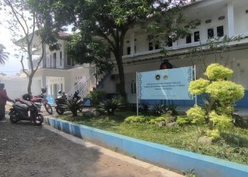 Diduga Mabuk, Pria Bergolok Rusak Dapur Makan Bergizi Gratis di Sukabumi